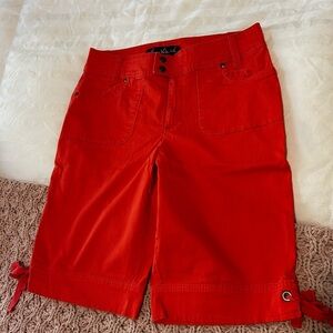 Gloria Vanderbilt red Women's Bermudas
